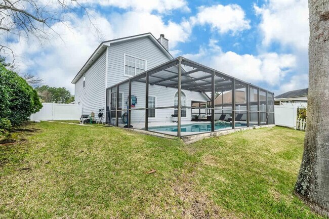 Building Photo - 1651 Hawkins Cove Dr W