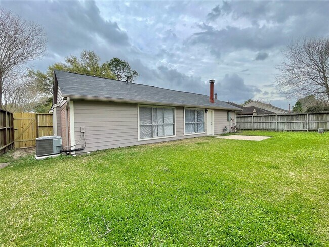 Building Photo - 7011 Brockington Dr