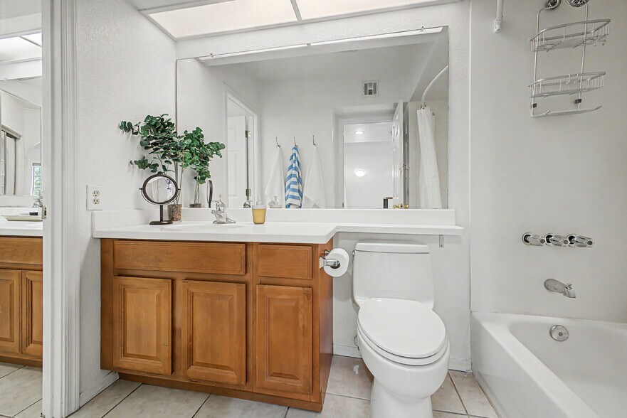 Shared bathroom upstairs - 819 N College Ave