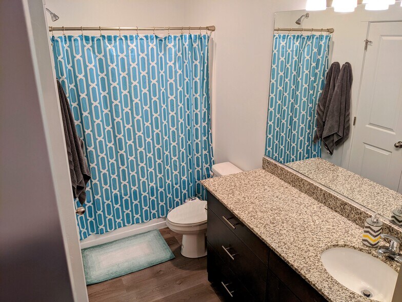 Building Photo - 1185 W 1820 S