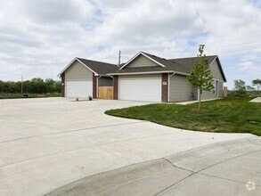 Building Photo - 5474 N Colburn Ct