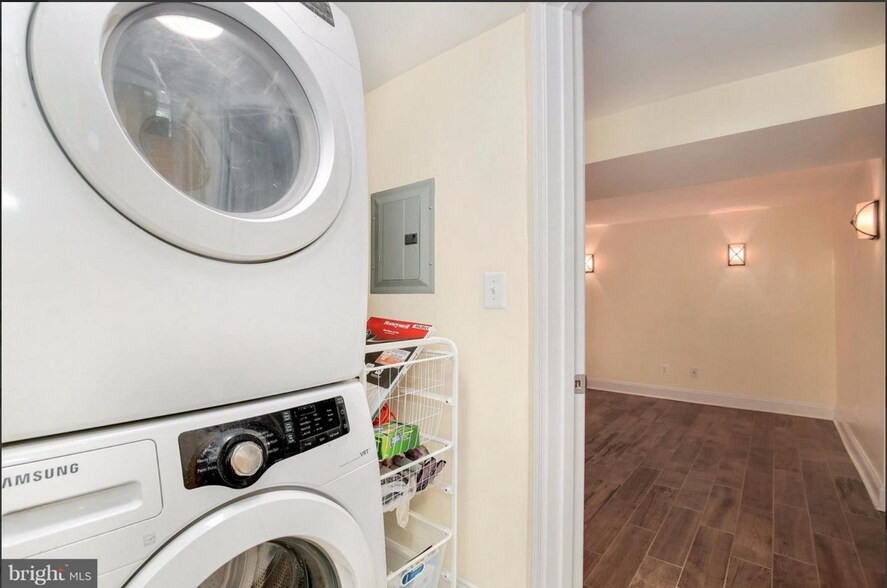 Building Photo - 35 V St NE