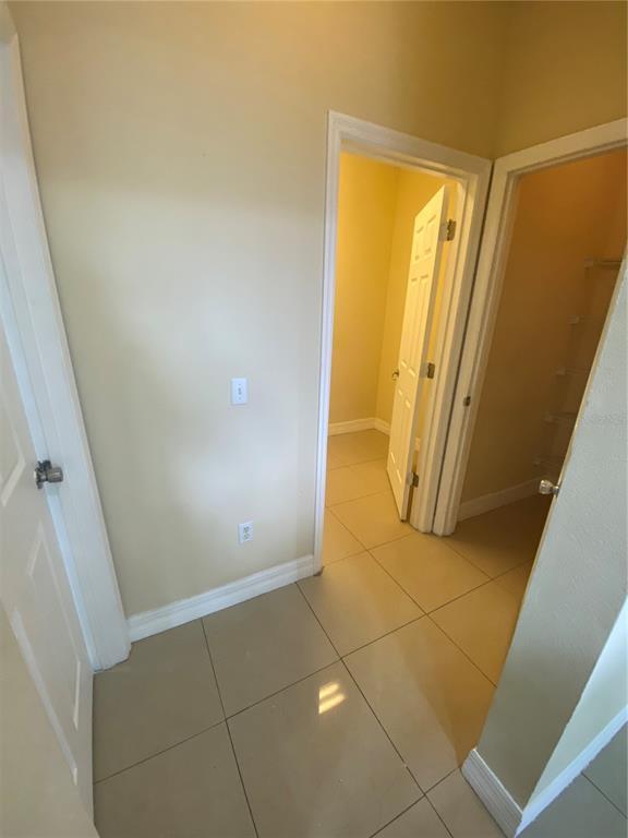Building Photo - 611 1st Cape Coral Dr