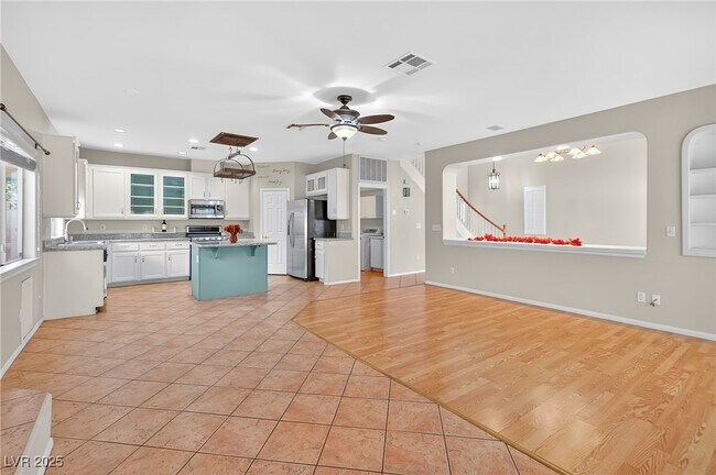 Building Photo - 8963 Crystal Lagoon Ct