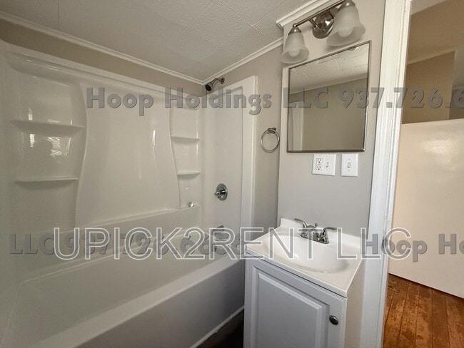 Building Photo - 227 Harrison Ave