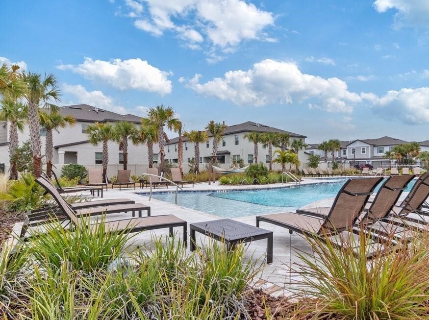 Building Photo - 8305 Crescent Oaks Dr