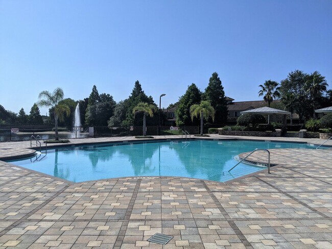 Building Photo - Ventura at Stonebridge Commons – 3 Bedroom...