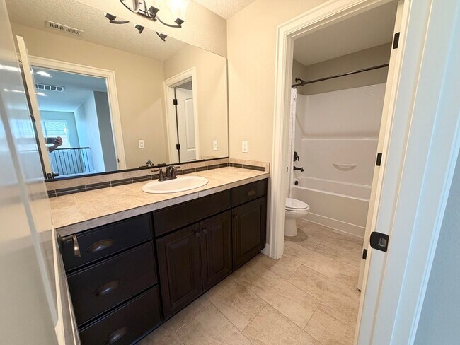 Building Photo - Beautiful 5 Bedroom with Den/Office and Large Bonus Room in Bethany Ridge!!!