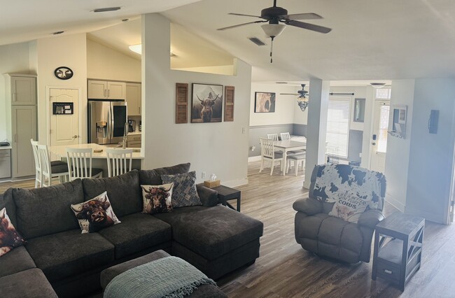 Building Photo - 23988 Raynagua Blvd