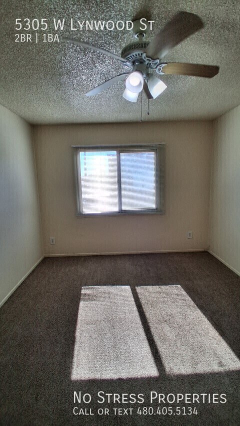 Building Photo - 5305 W Lynwood St