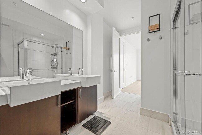 Building Photo - 701 Ridge Hill Boulevard