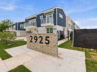 Building Photo - 2925 Spruce Valley Ln