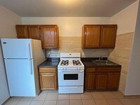 Building Photo - 1 bedroom in BRONX NY 10456