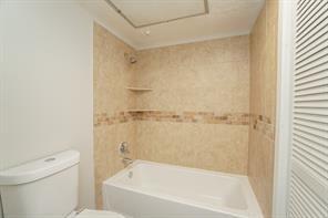 Building Photo - 2021 Spenwick Dr
