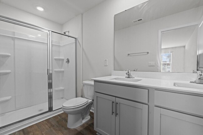 Building Photo - Beautiful new build townhome!