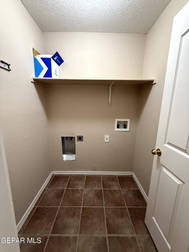 Building Photo - 14036 Volcanic Rock Dr