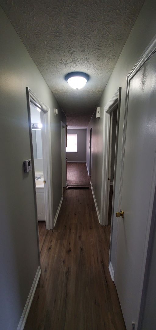 Building Photo - 514 Foxwood Dr
