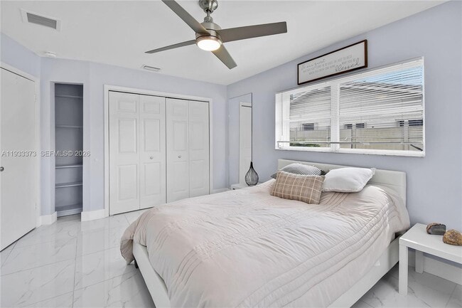 Building Photo - 406 Sailboat Cir