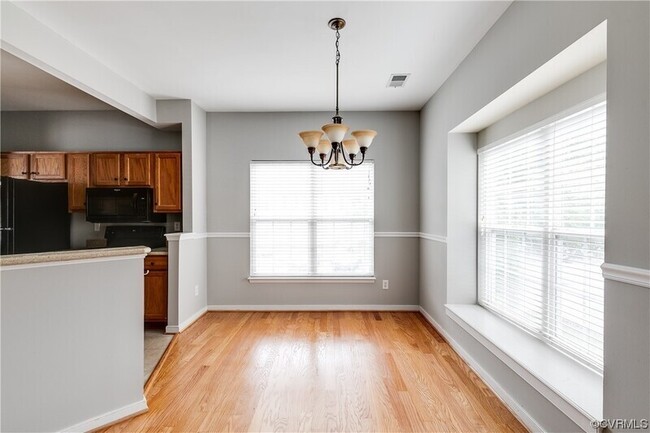 Building Photo - 5500 Millstream Ln