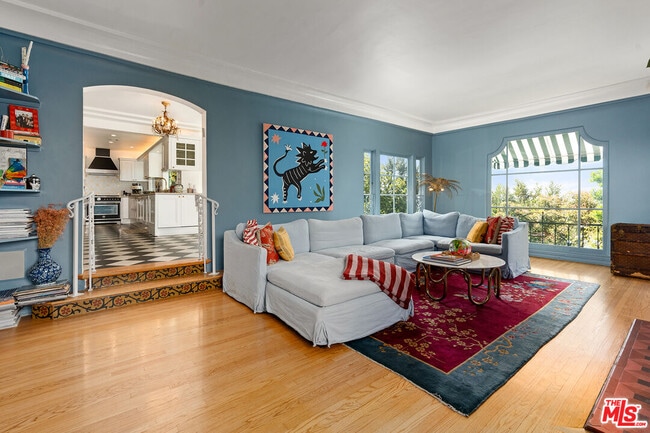 Primary Photo - 7918 Hillside Ave