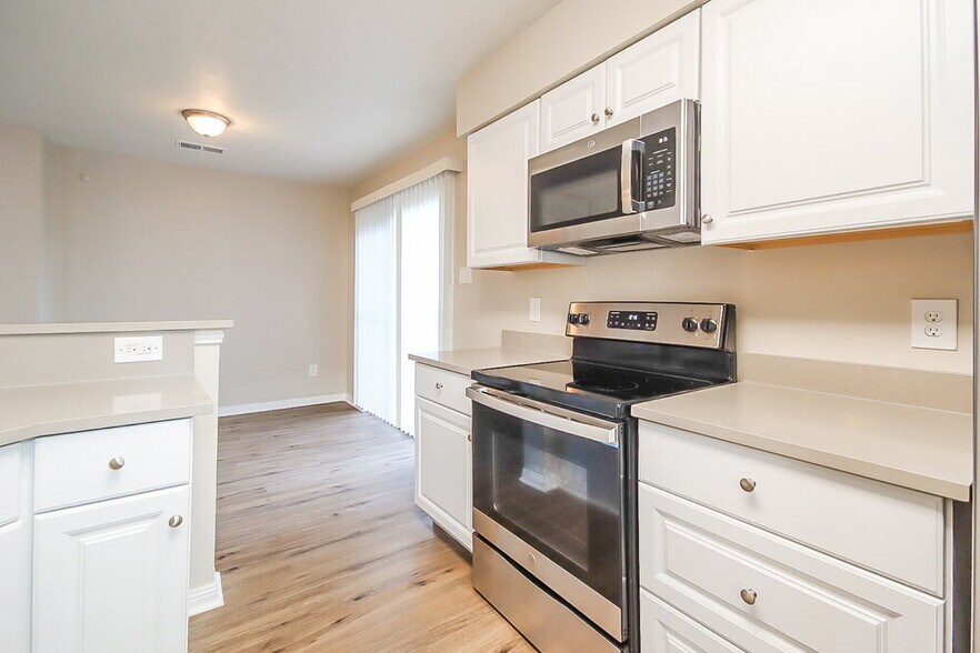 Building Photo - 8514 Southmeadow Dr