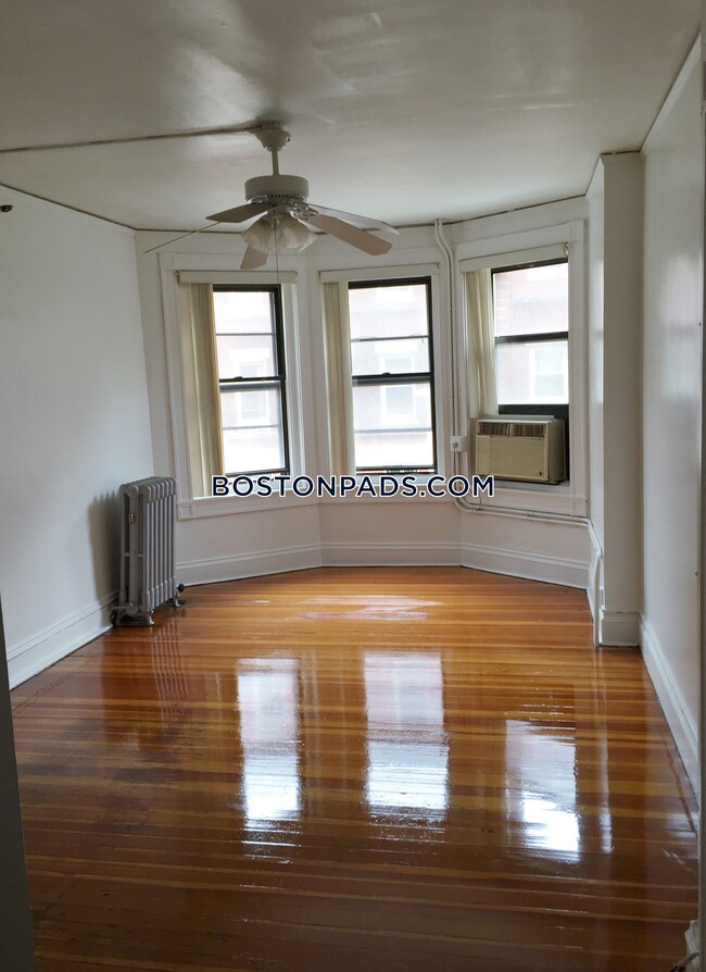 Building Photo - 91 Westland Ave