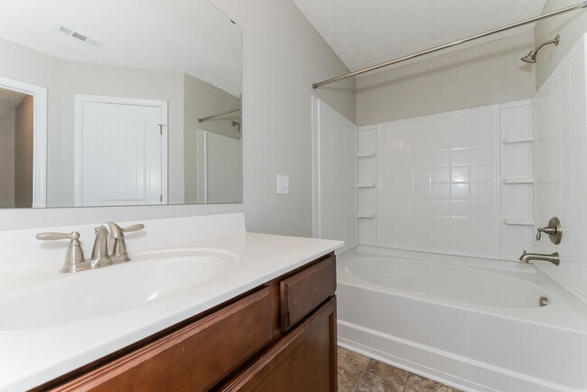 Building Photo - 1028 Tammy Sue Ln