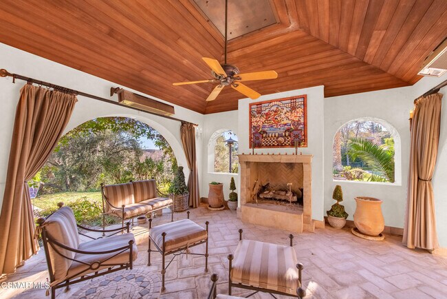 Building Photo - 1101 Oak Mirage Pl