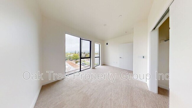 Building Photo - 532 Union St