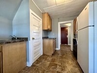 Building Photo - 812 7th Ave S