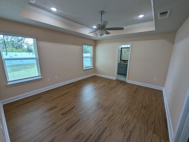 Building Photo - 2266 Paloma St