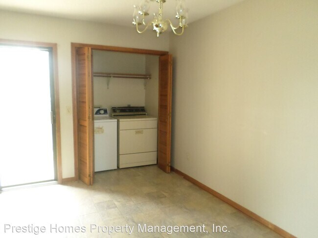 Building Photo - 2 br, 1.5 bath House - 232 Edith Way