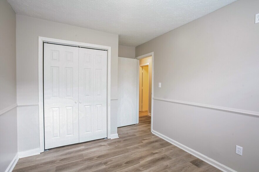 Building Photo - 7809 Hampton Pl