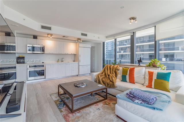 Building Photo - 55 SW 9th St