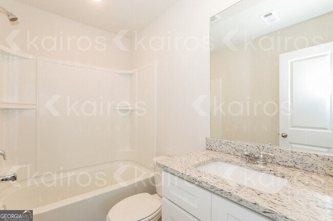 Building Photo - 3505 Bridgewood Dr