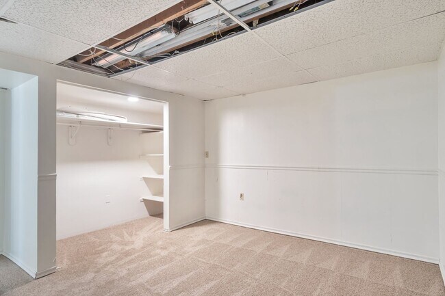 Building Photo - 3911 S 4485 W