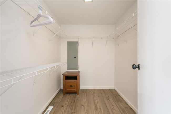 Building Photo - 31 Schnackel Dr