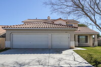 Building Photo - 8870 Quintane Ln