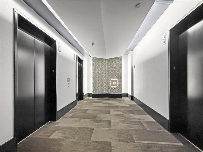 Building Photo - 923 Peachtree St NE