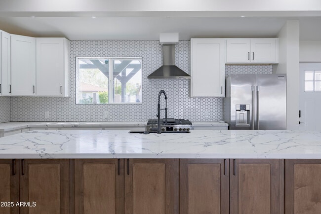 Building Photo - 4148 N Westview Dr