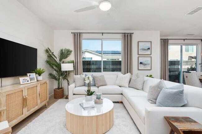 Building Photo - BRAND NEW 3/2.5 WIlson Home near Clovis South