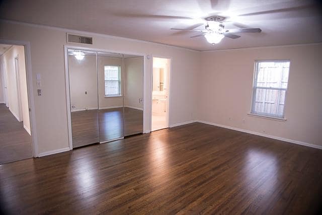 Building Photo - 7431 Midbury Dr