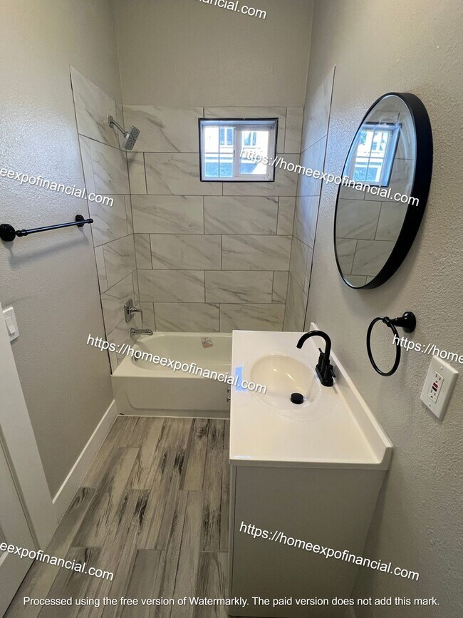 Building Photo - Nice Home For Rent