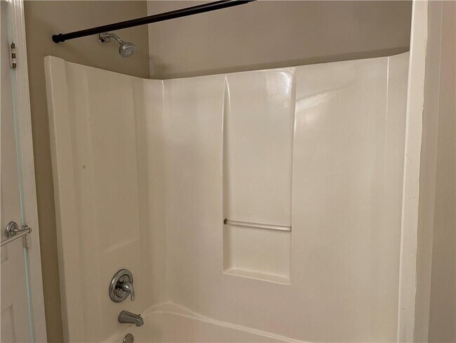 Building Photo - 2295 Fairways Ct