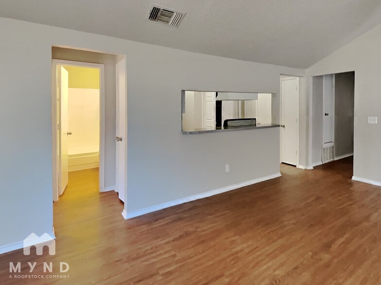 Building Photo - 11835 Garden Terrace Dr