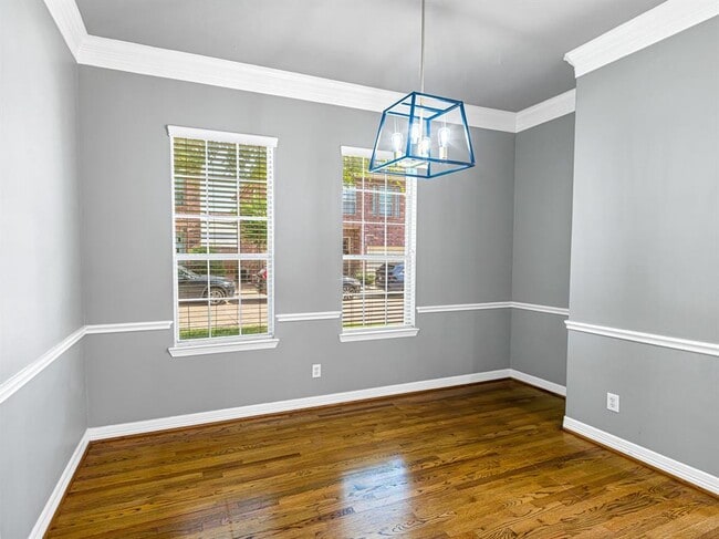Building Photo - 3006 E Park at Fairdale