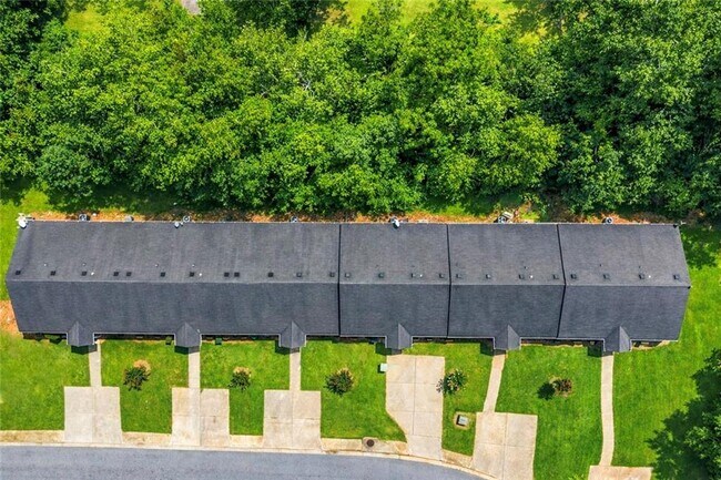 Building Photo - 588 Elle's Wy