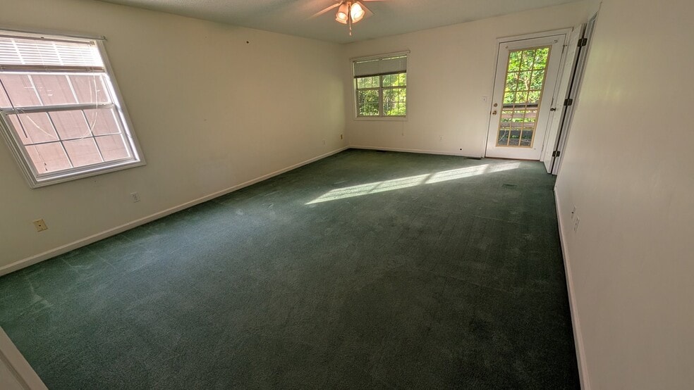 Building Photo - 64 Woodfield Pl