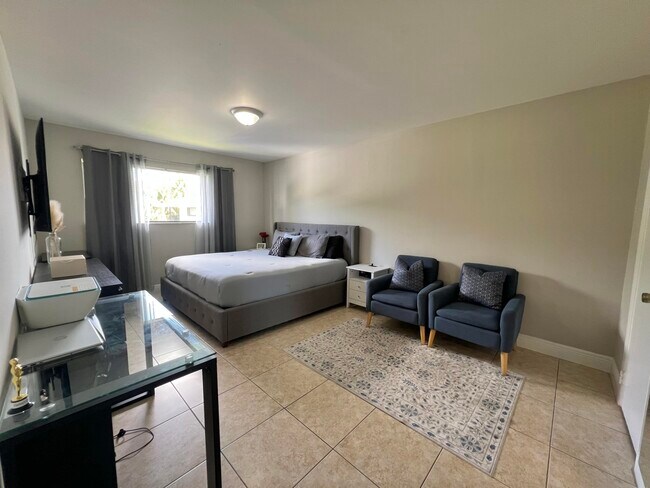 Building Photo - 588 Trace Cir