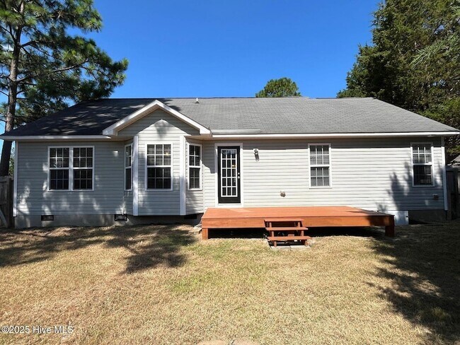 Building Photo - 205 Woodgreen Ln